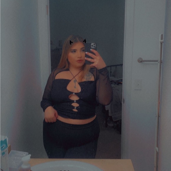 About Your Seller ❤️ - Picture 1 of 2